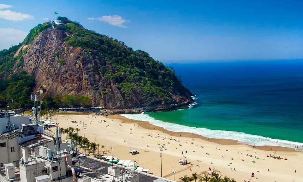 Leme Beach: The Alternative Vibe Next to Ipanema